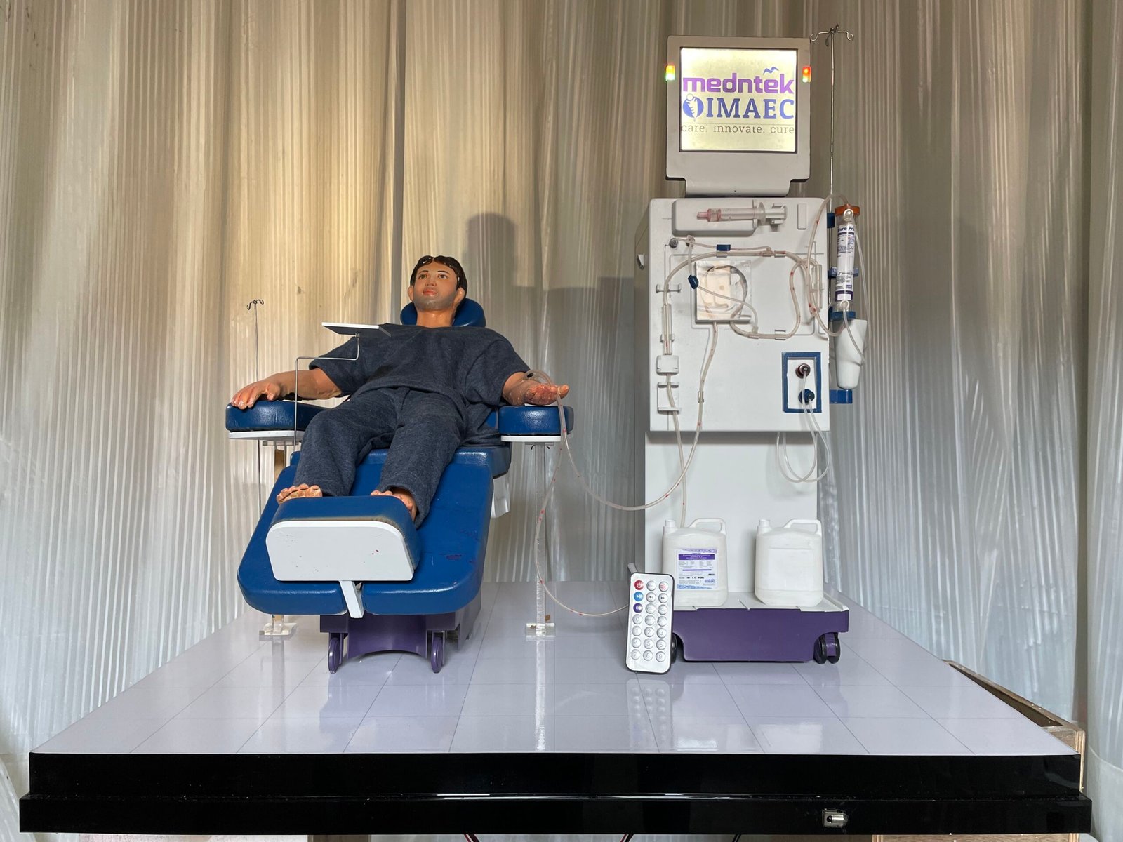 Dialysis machine model making